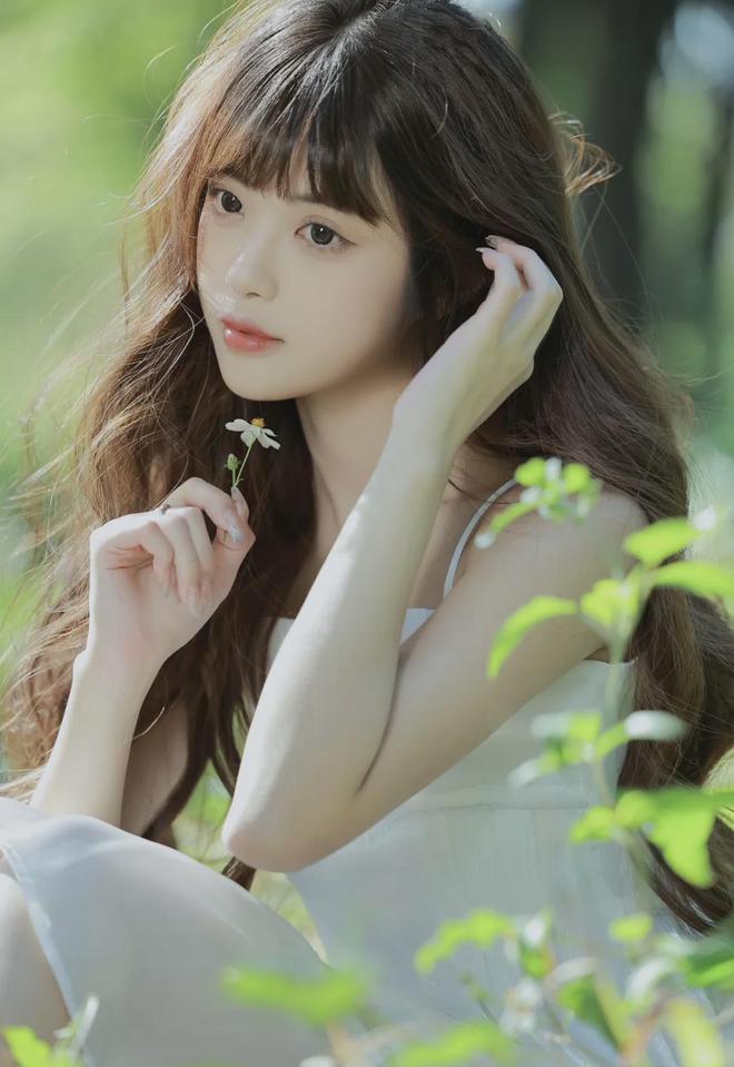 麻将胡了模拟版穿裙子在公共汽车上被做